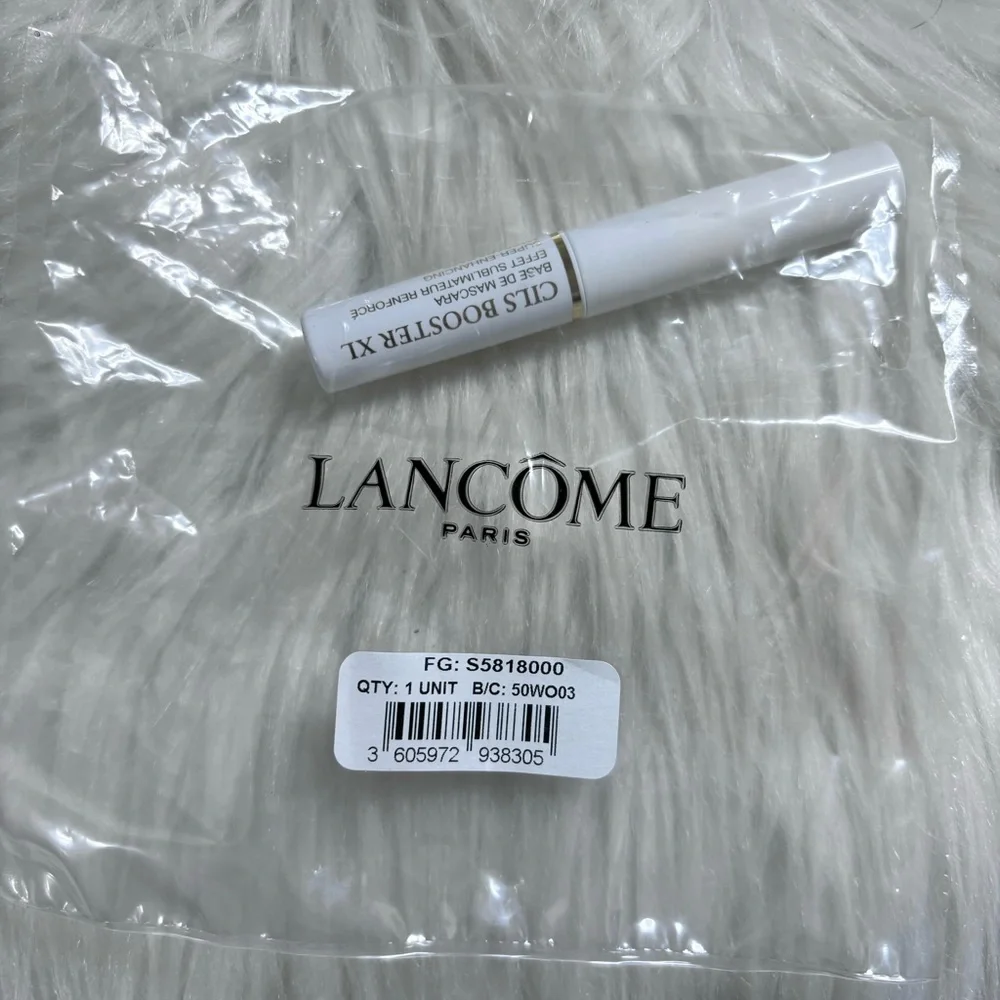 💝NEW mini Lancome Cils Booster XL primer mascara💝.07 oz